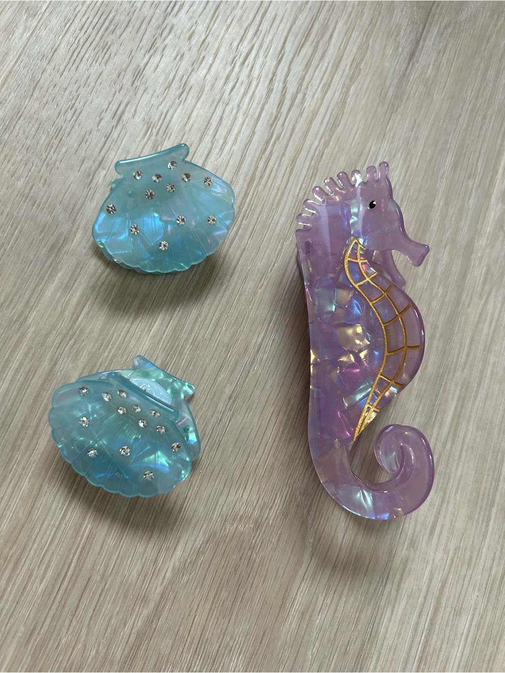 Iridescent Seahorse and Shell Hair Clips 🌸🩵🐚